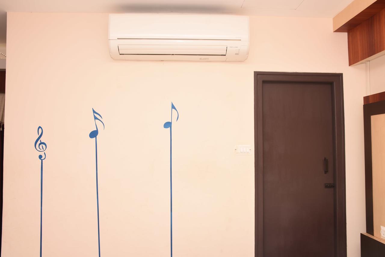 Отель Star Msr Residency Perambalur Экстерьер фото