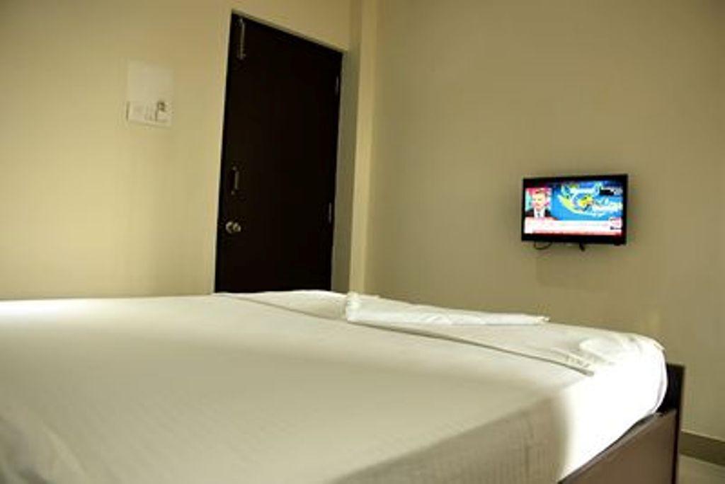 Отель Star Msr Residency Perambalur Экстерьер фото